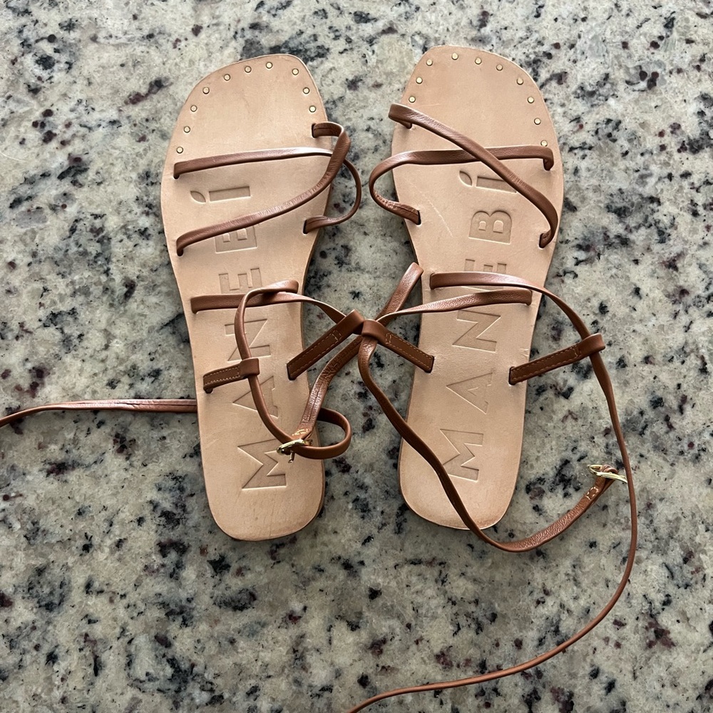 Brown Leather Gladiator Sandals with Lace-Up Straps